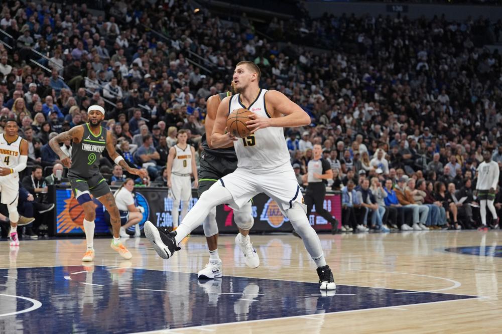 似伤病缺席 似伤病缺席