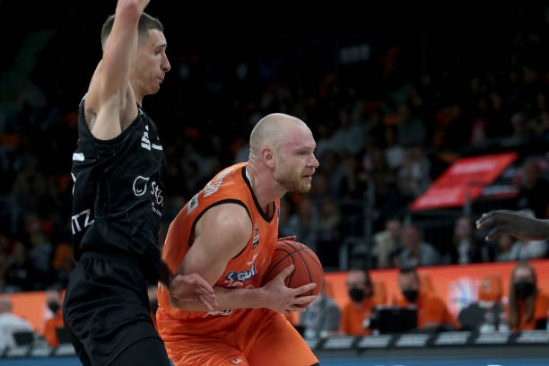 不仅是个人 不仅是个人